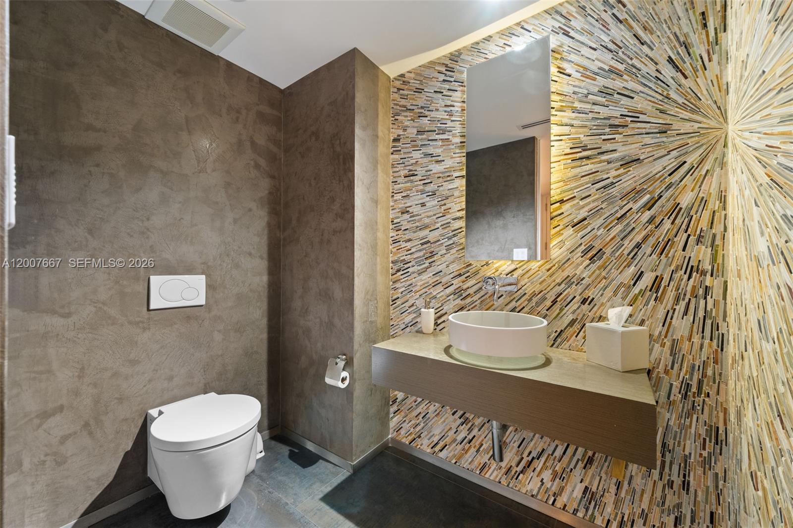 BAL HARBOUR TOWER CONDO - Residential