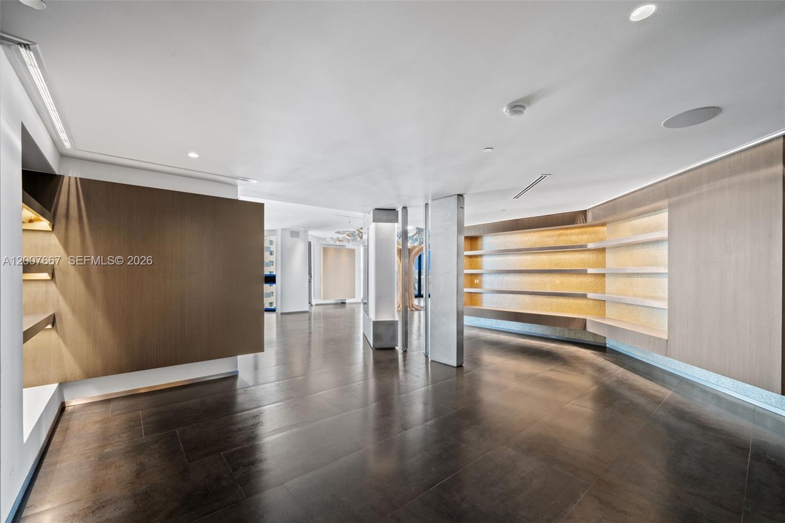 BAL HARBOUR TOWER CONDO - Residential