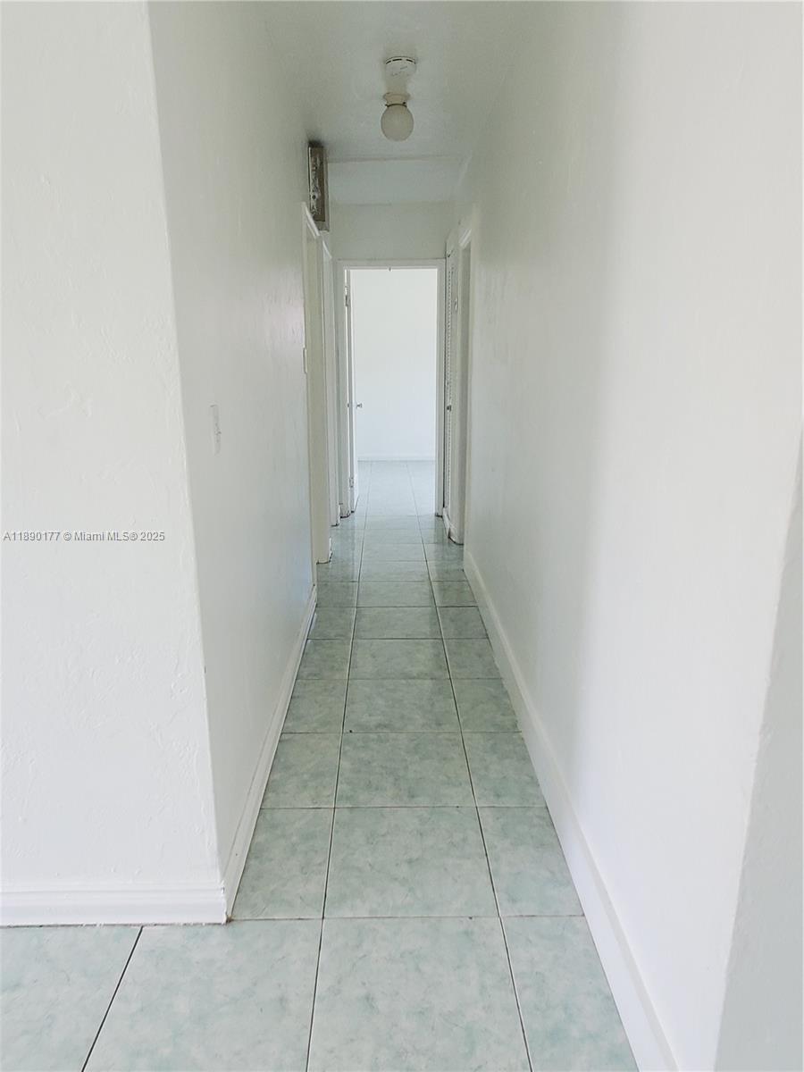BISCAYNE HIGHLANDS - Residential Lease