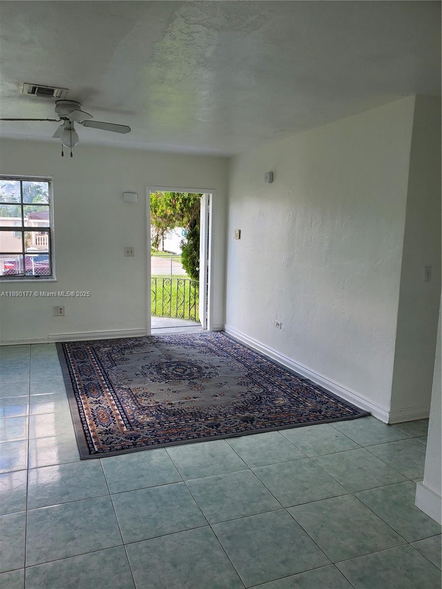 BISCAYNE HIGHLANDS - Residential Lease
