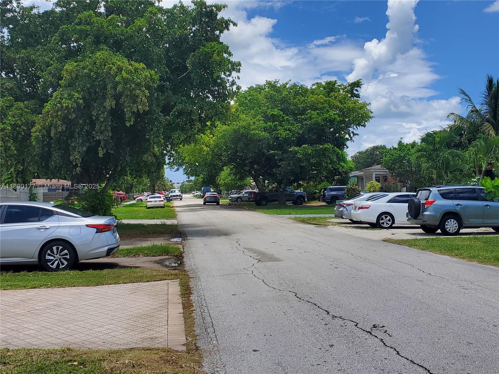 BISCAYNE HIGHLANDS - Residential Lease
