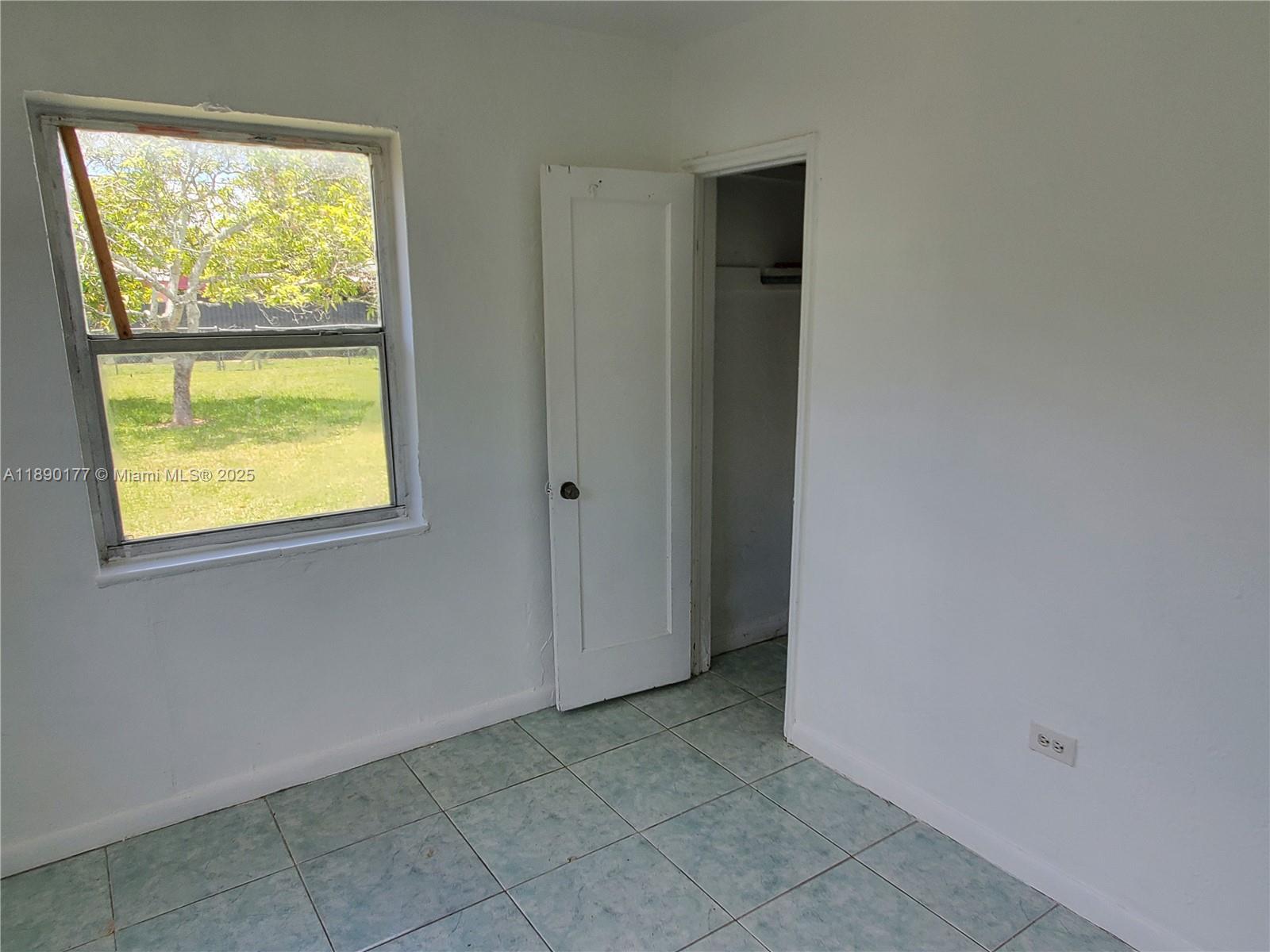 BISCAYNE HIGHLANDS - Residential Lease