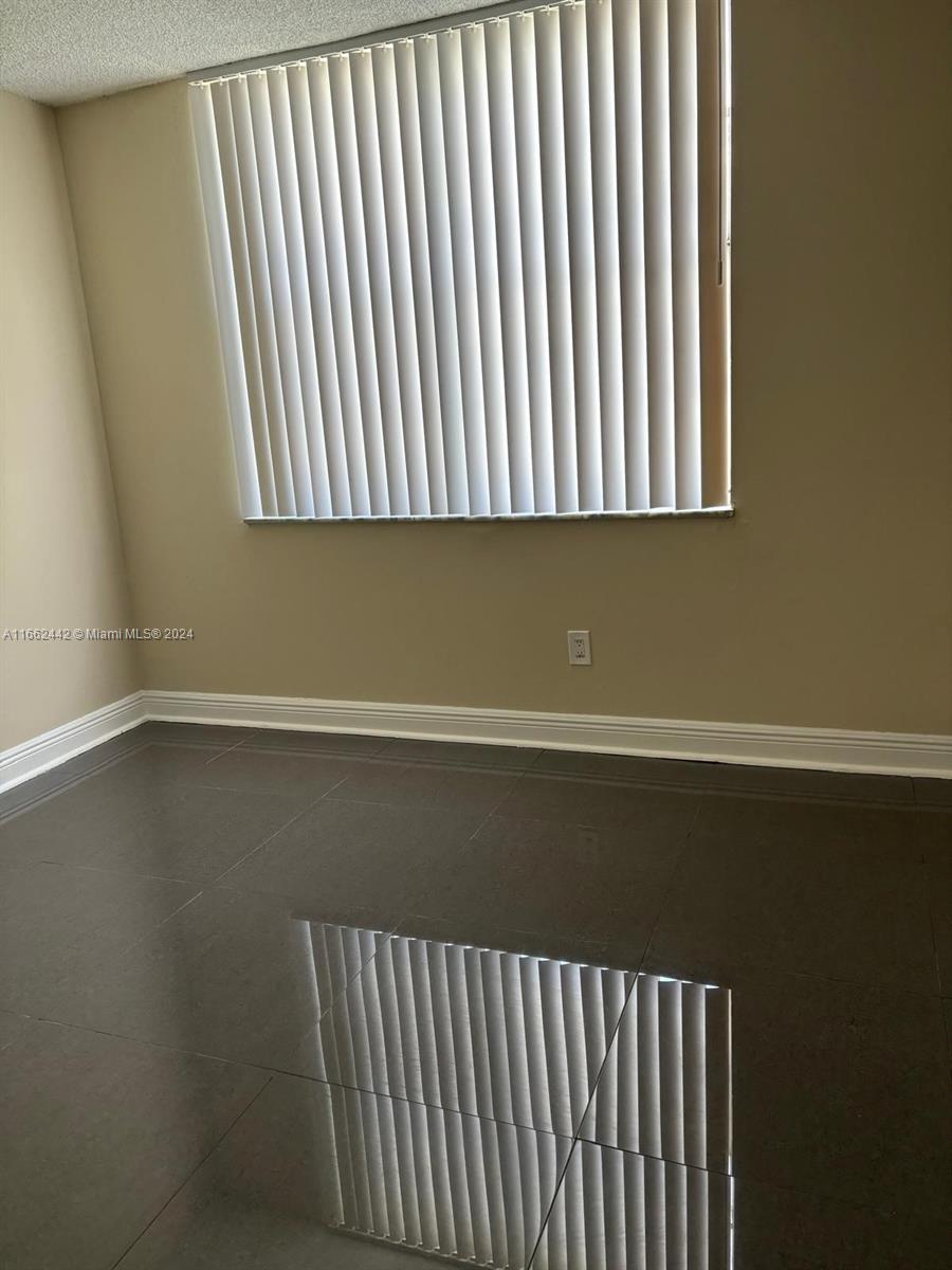 MONTECARLO CONDO - Residential Lease