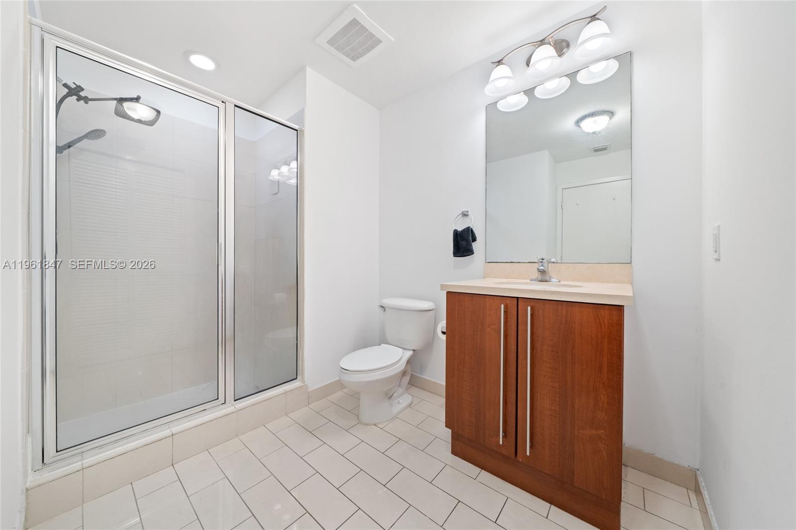 THE AXIS ON BRICKELL II C - Residential