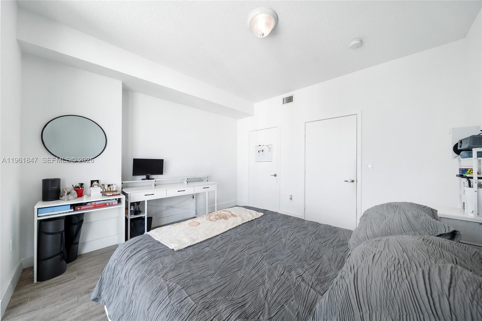 THE AXIS ON BRICKELL II C - Residential