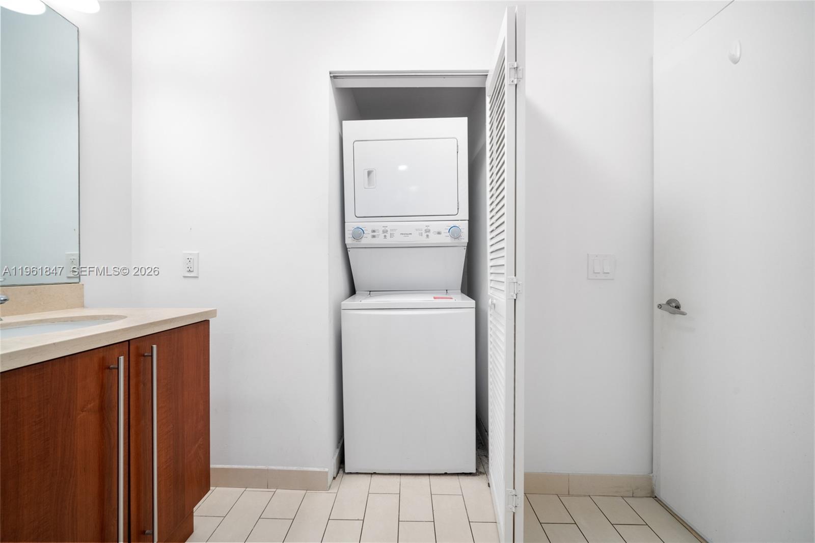 THE AXIS ON BRICKELL II C - Residential