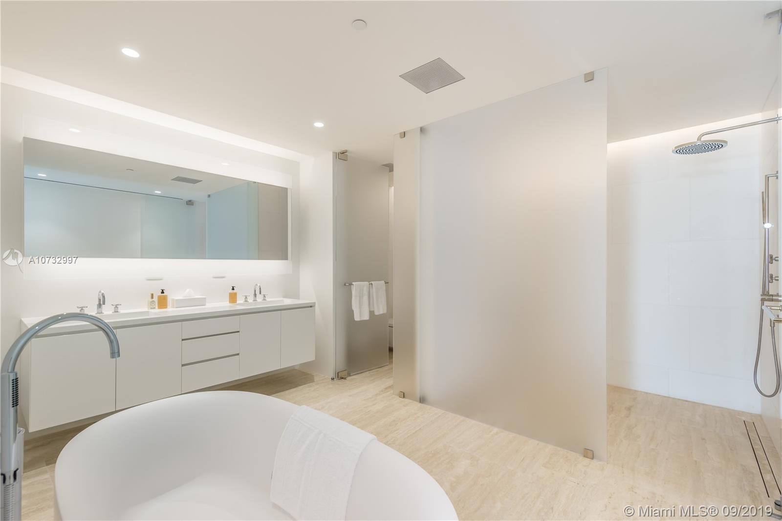 SURF CLUB CONDO - Residential