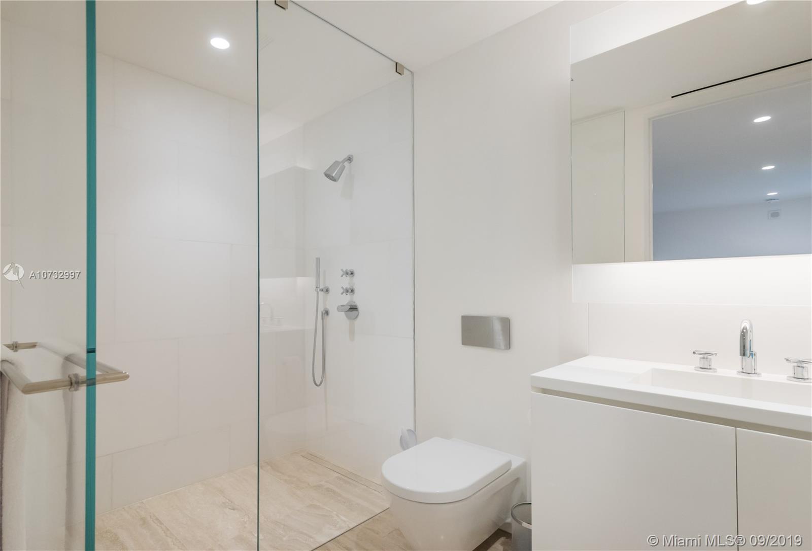 SURF CLUB CONDO - Residential