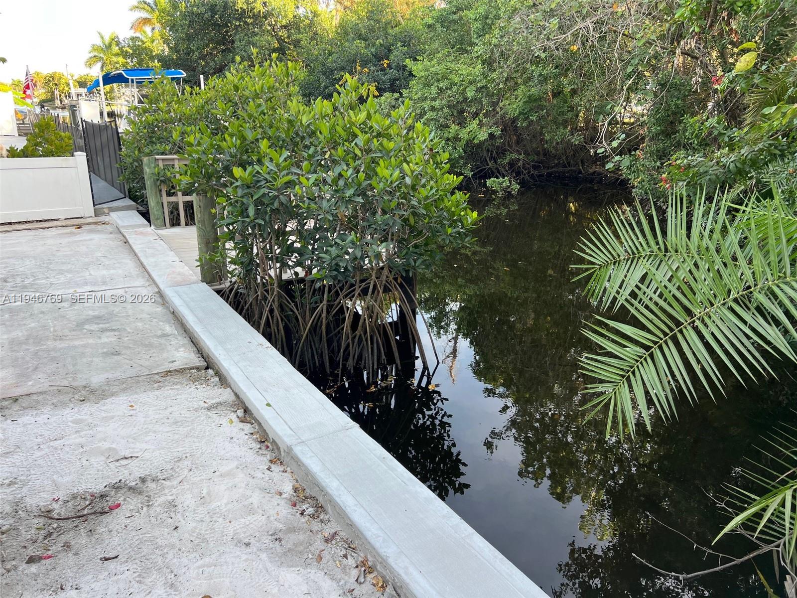 Holeusa - Residential