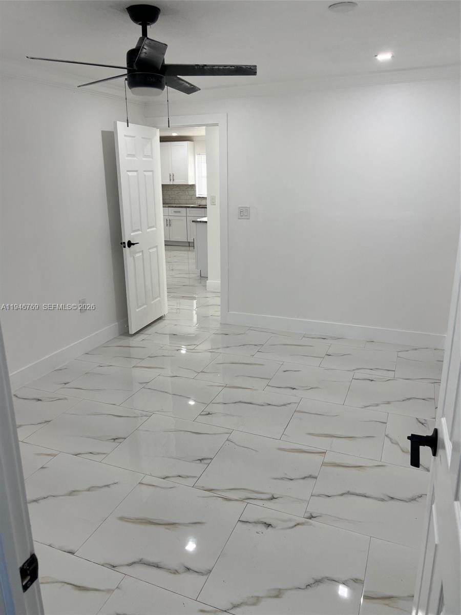 Holeusa - Residential