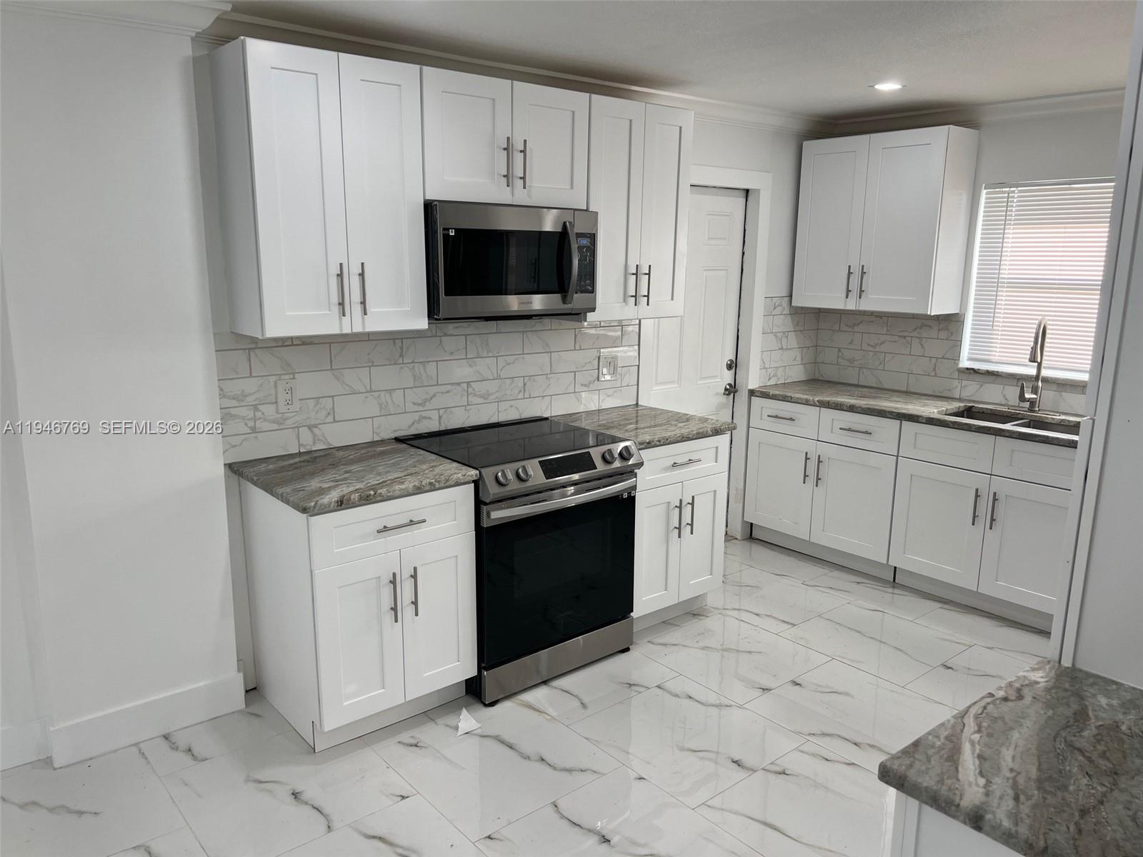 Holeusa - Residential