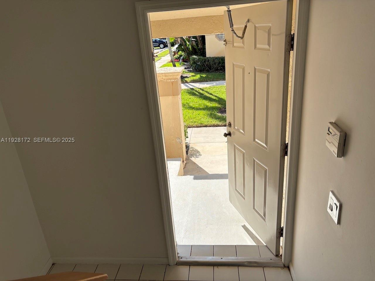 View photos, virtual tours, details... 6579 Via Regina 6