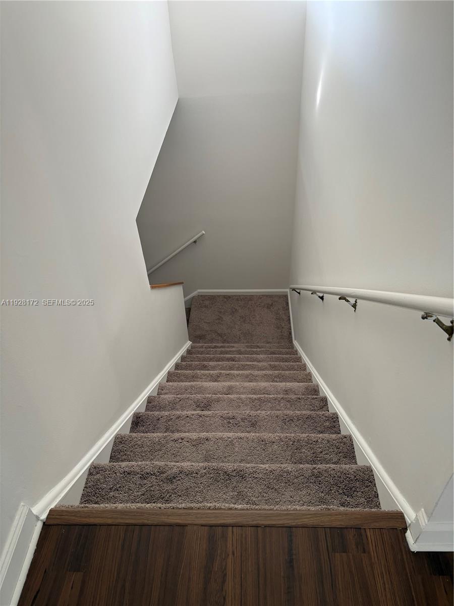 View photos, virtual tours, details... 6579 Via Regina 6