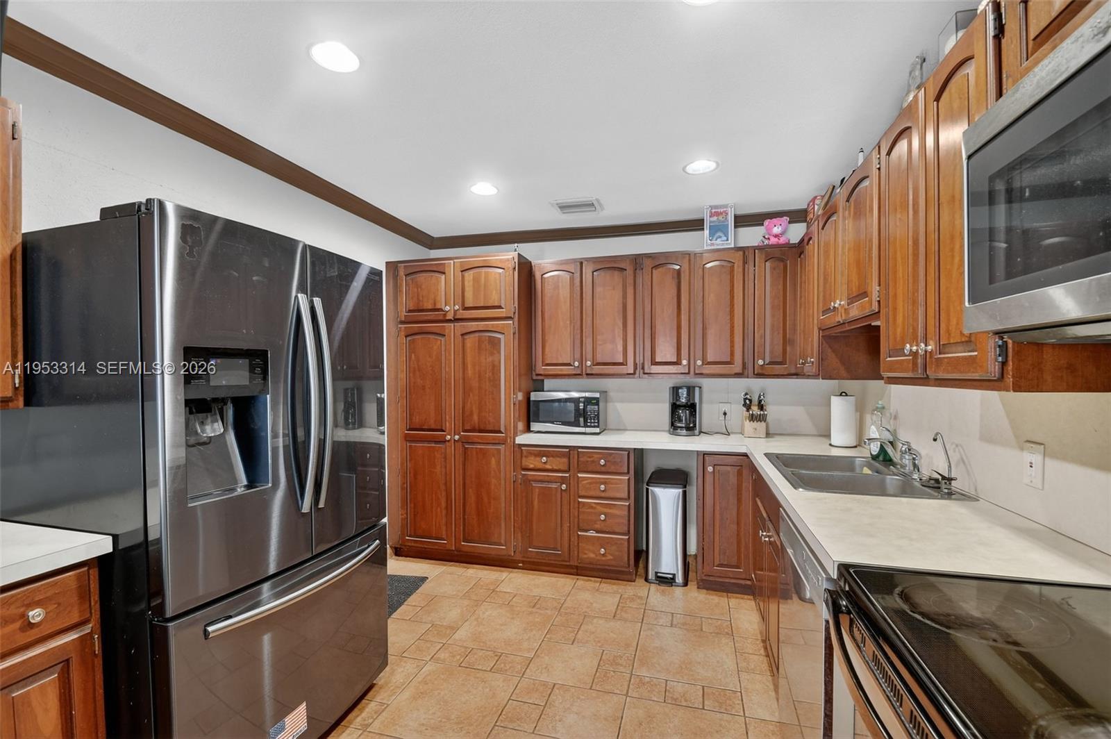 LAKE OSBORNE ESTATES 6 - Residential