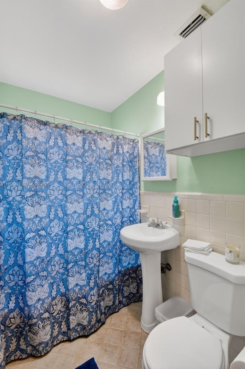 LAKE OSBORNE ESTATES 6 - Residential