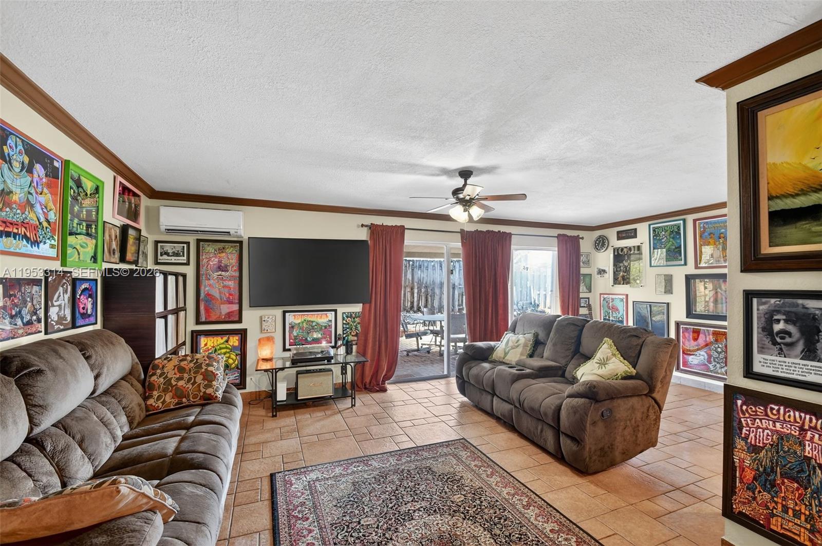 LAKE OSBORNE ESTATES 6 - Residential