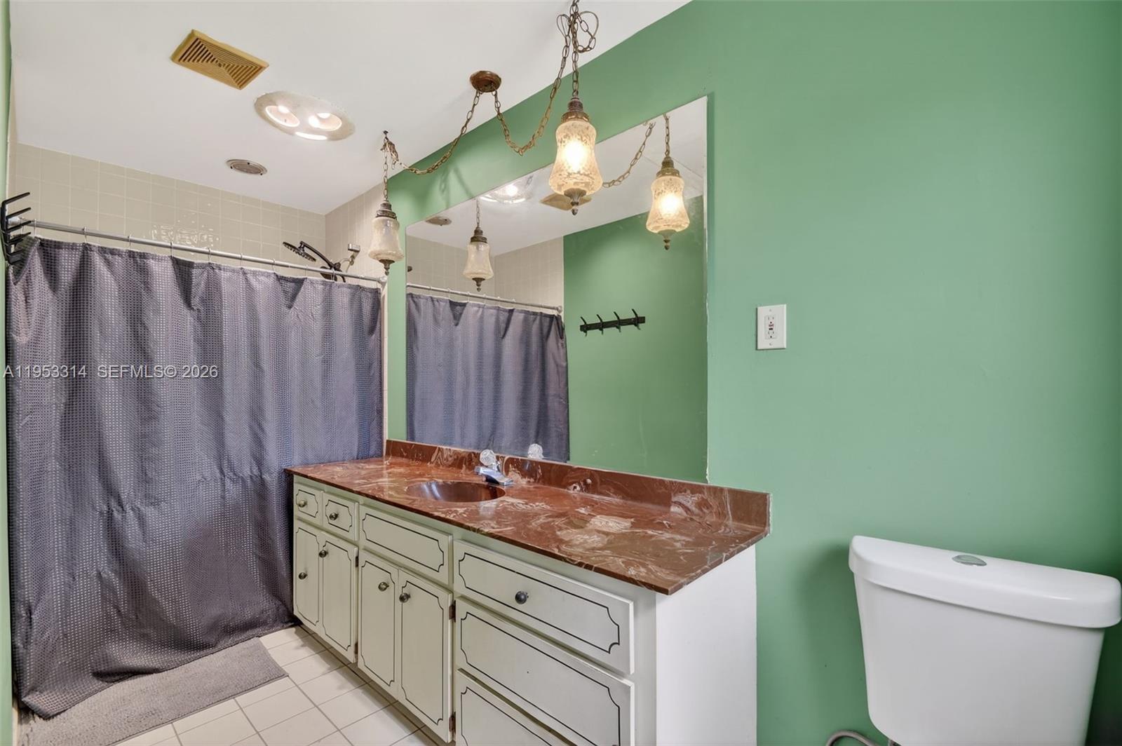 LAKE OSBORNE ESTATES 6 - Residential