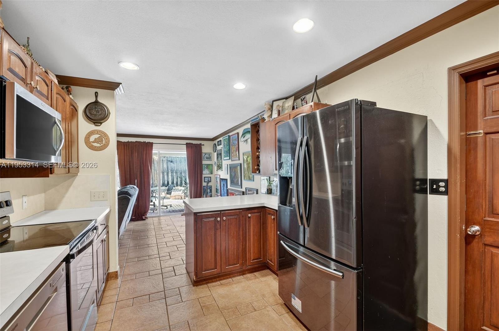 LAKE OSBORNE ESTATES 6 - Residential