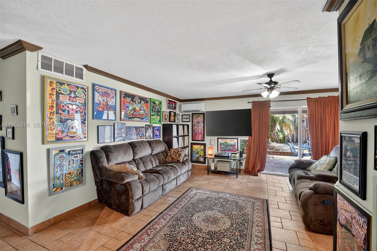 LAKE OSBORNE ESTATES 6 - Residential