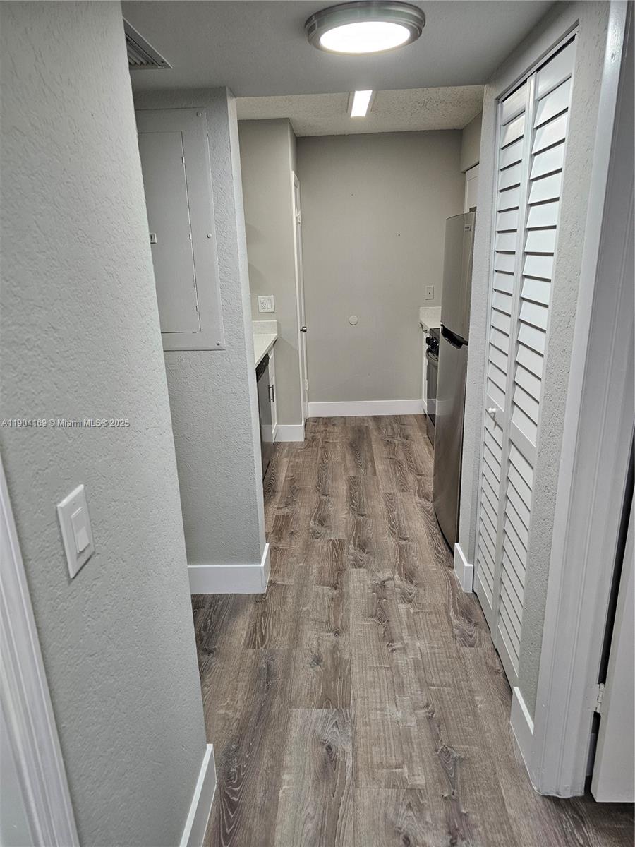 LAKEVIEW CLUB CONDO - Residential Lease