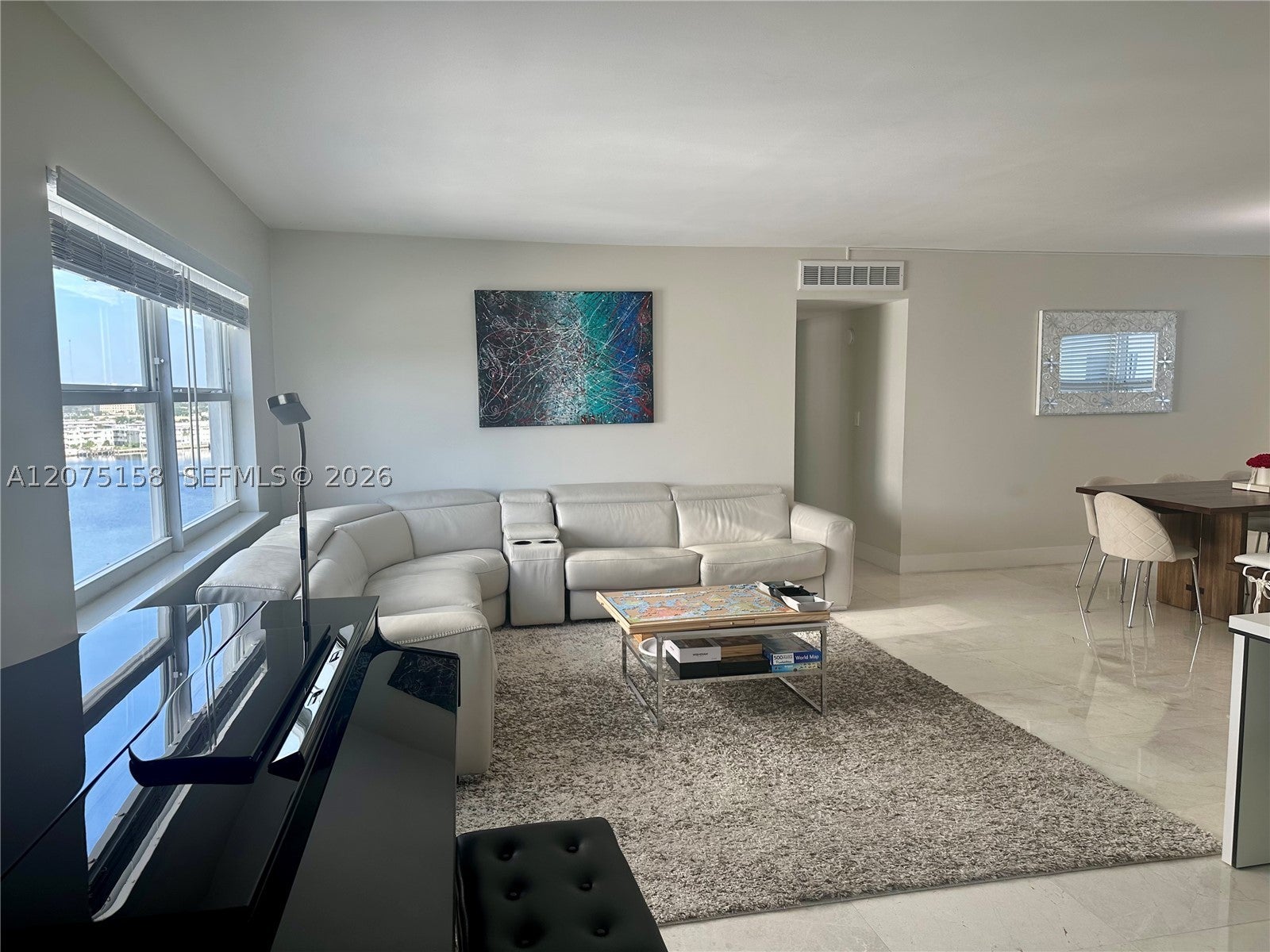 121 Golden Isles Dr 907