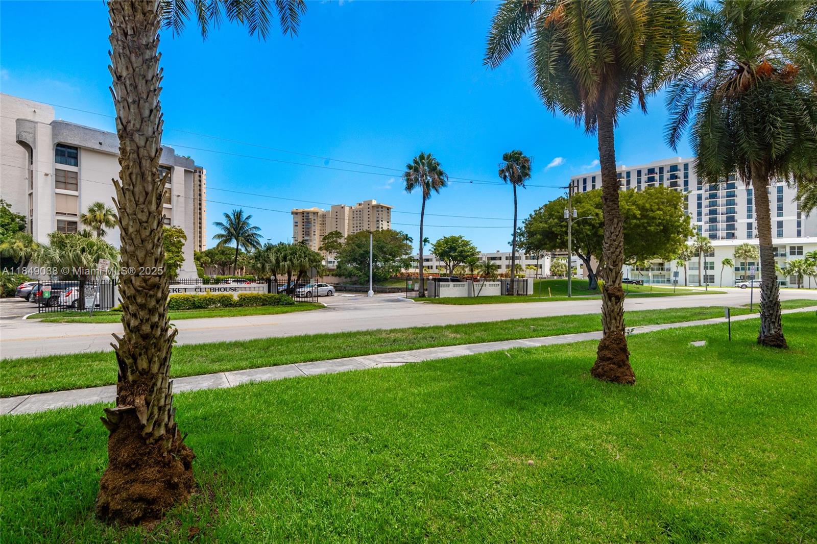 LIDO BAY - Residential