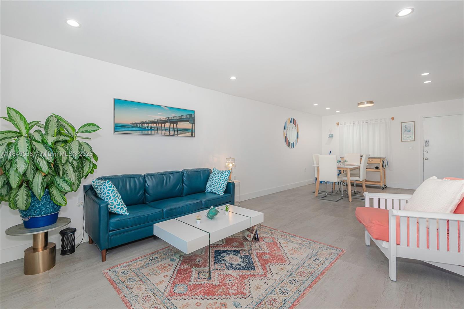 LIDO BAY - Residential