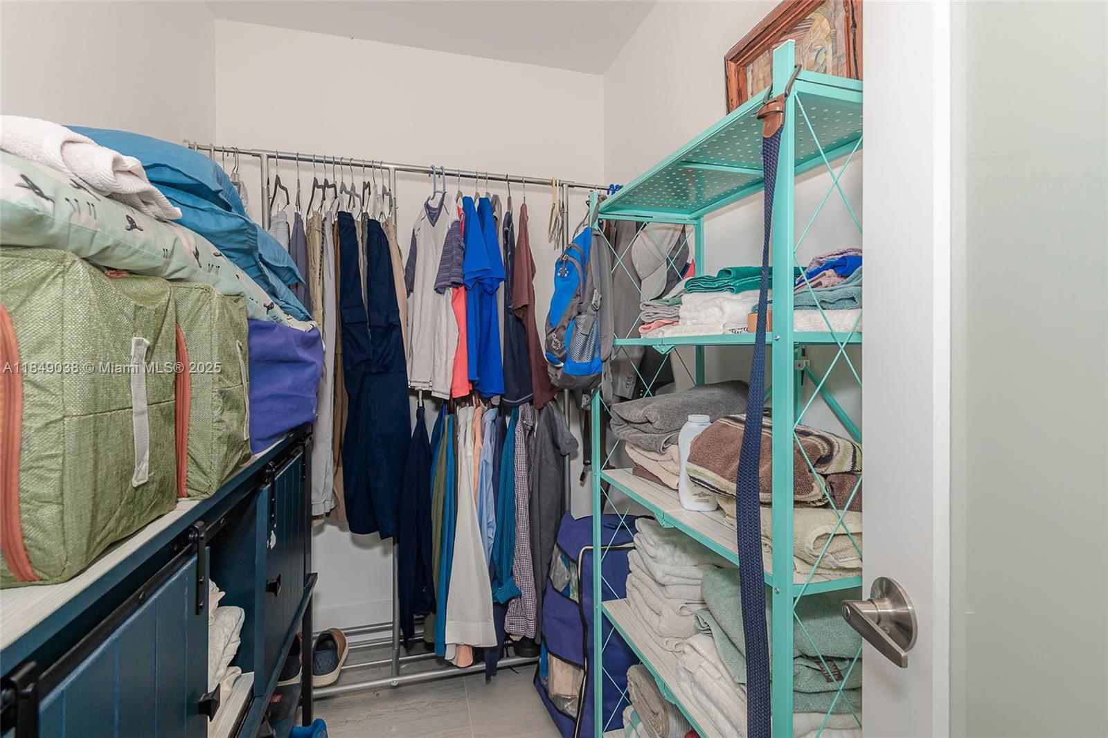 LIDO BAY - Residential