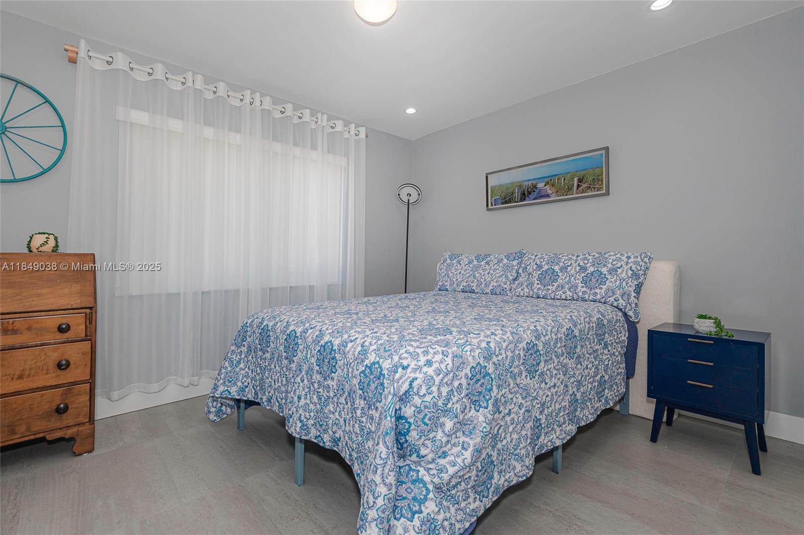 LIDO BAY - Residential