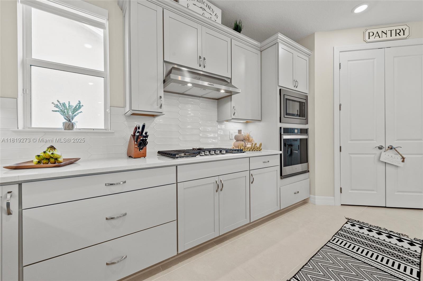 HERON PRESERVE AT TRADITI - Residential