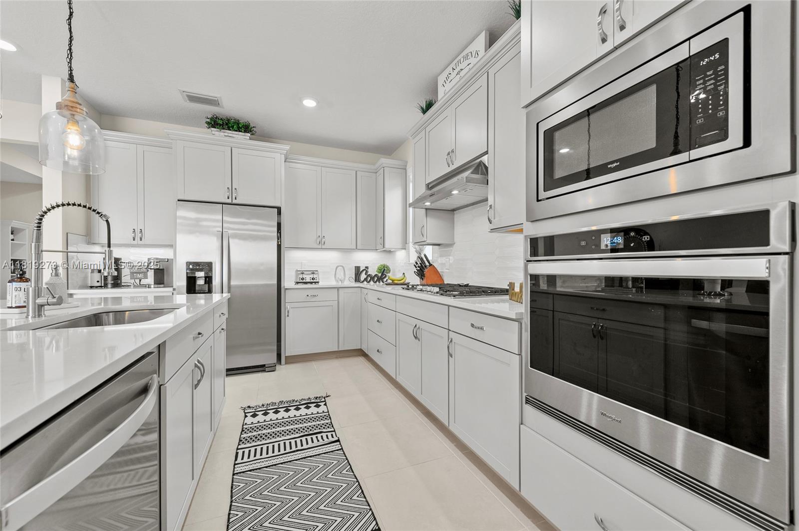 HERON PRESERVE AT TRADITI - Residential