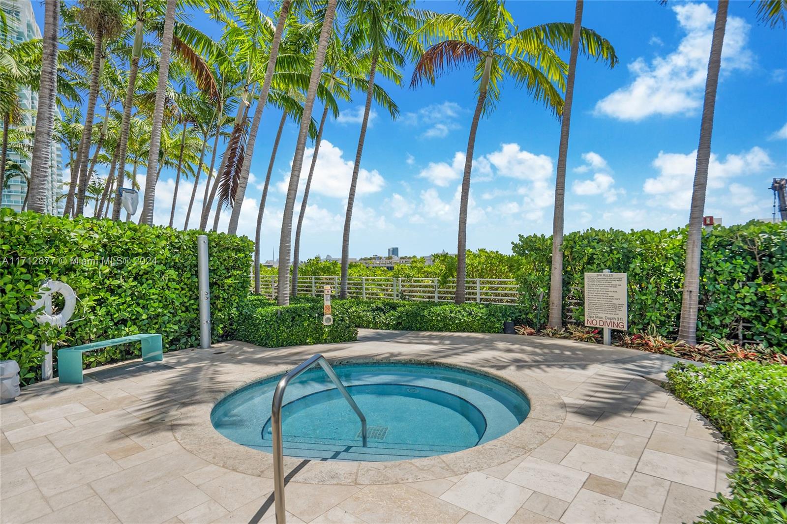 THE BENTLEY BAY CONDO - Residential