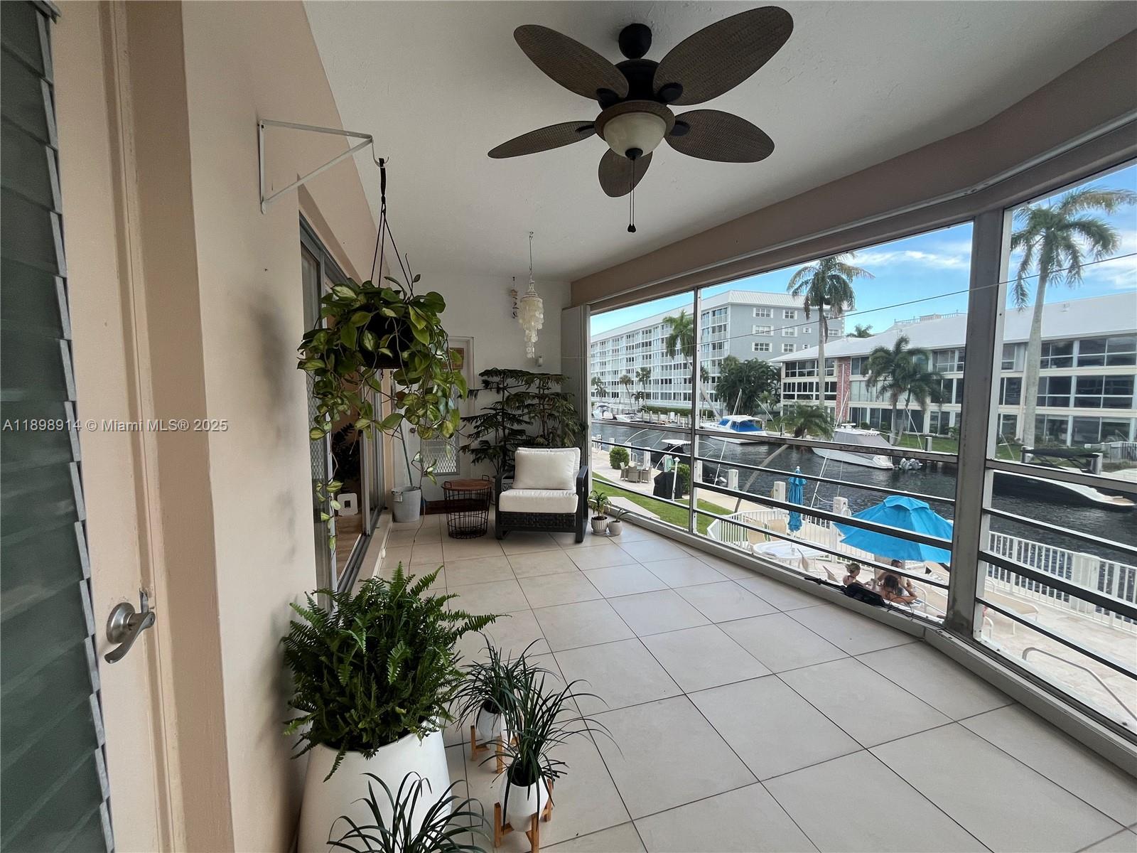 WINDSOR CONDO - Residential