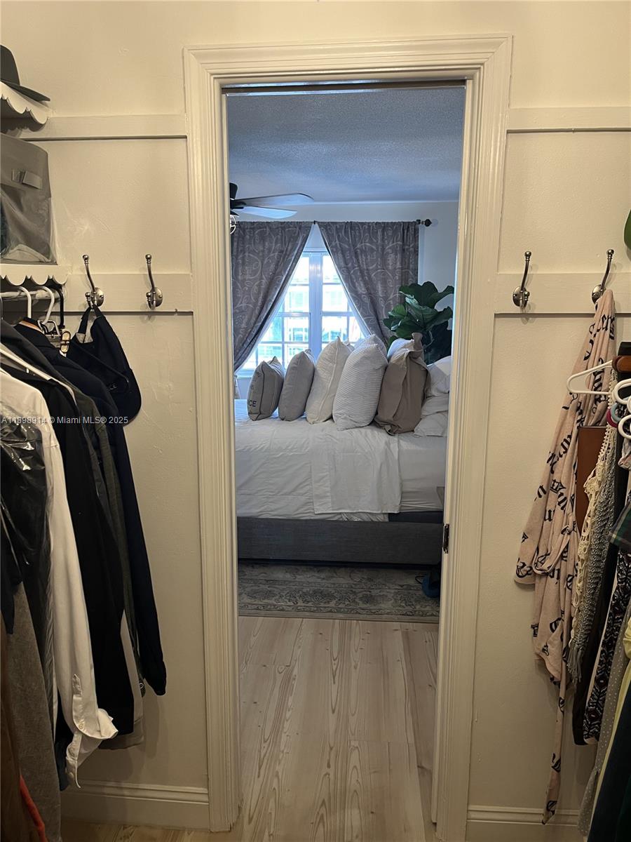 WINDSOR CONDO - Residential