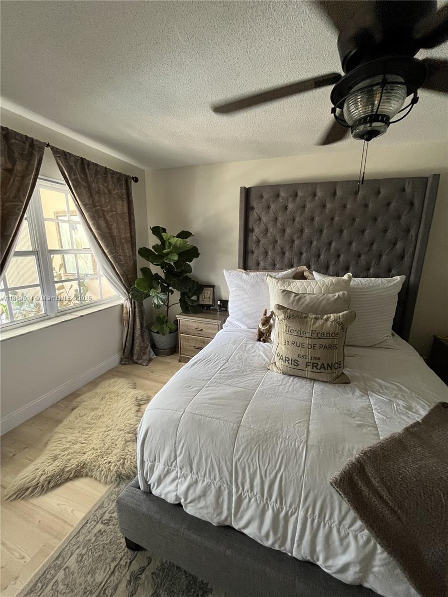 WINDSOR CONDO - Residential