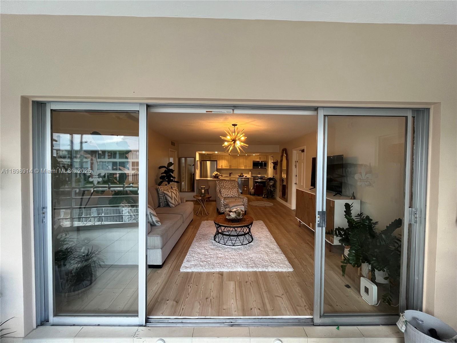 WINDSOR CONDO - Residential