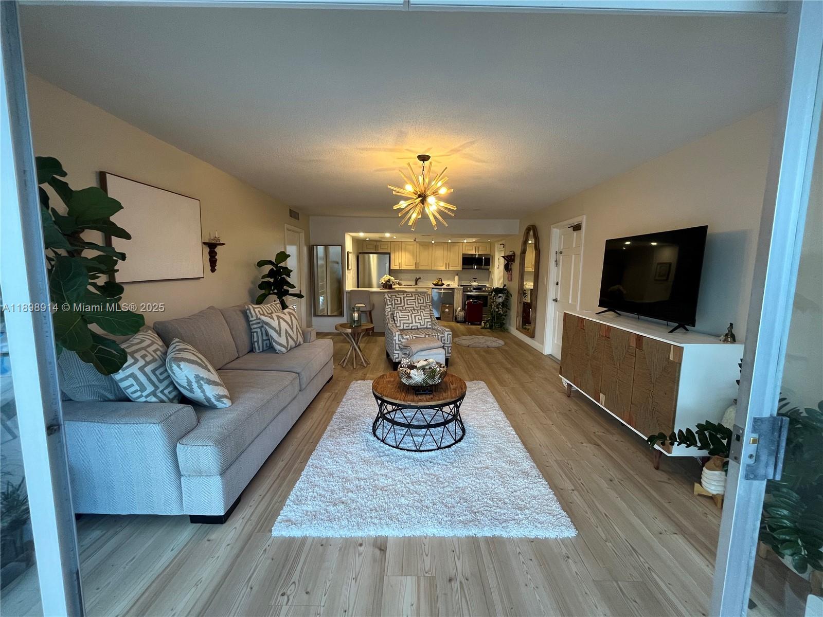 WINDSOR CONDO - Residential