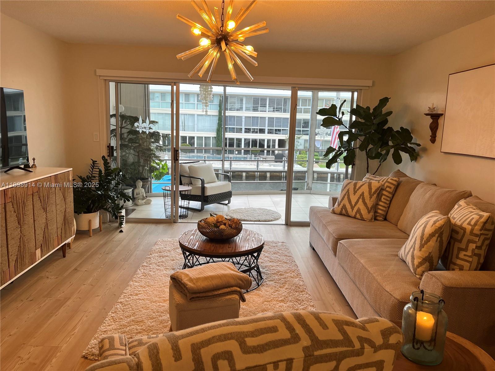WINDSOR CONDO - Residential