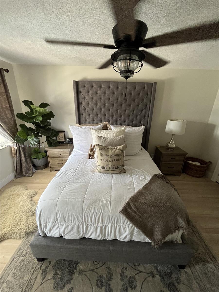 WINDSOR CONDO - Residential
