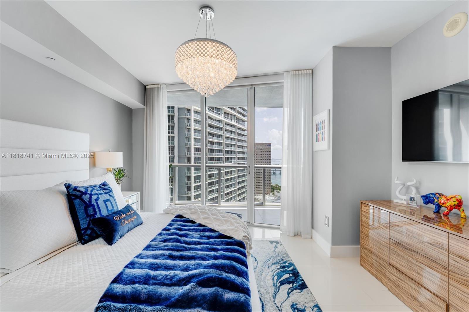 ICON BRICKELL NO TWO - Residential