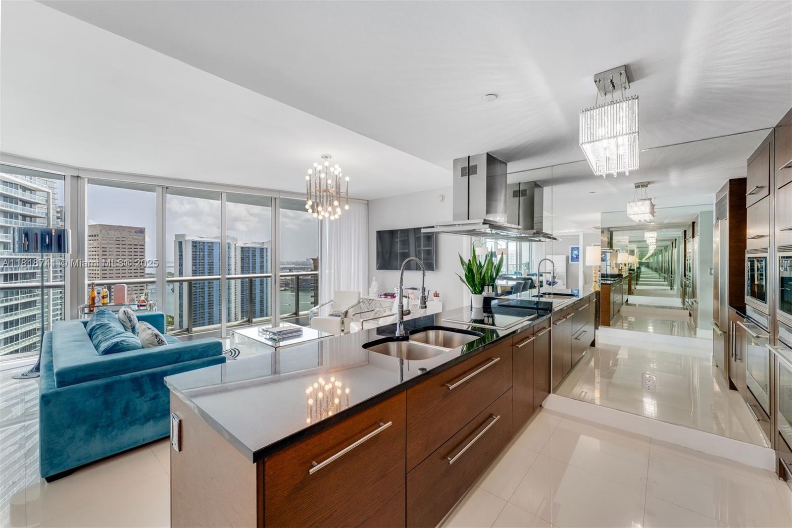 ICON BRICKELL NO TWO - Residential