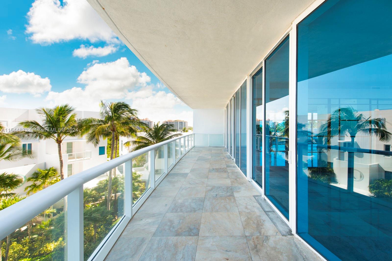 CONTINUUM ON SOUTH BEACH - Residential