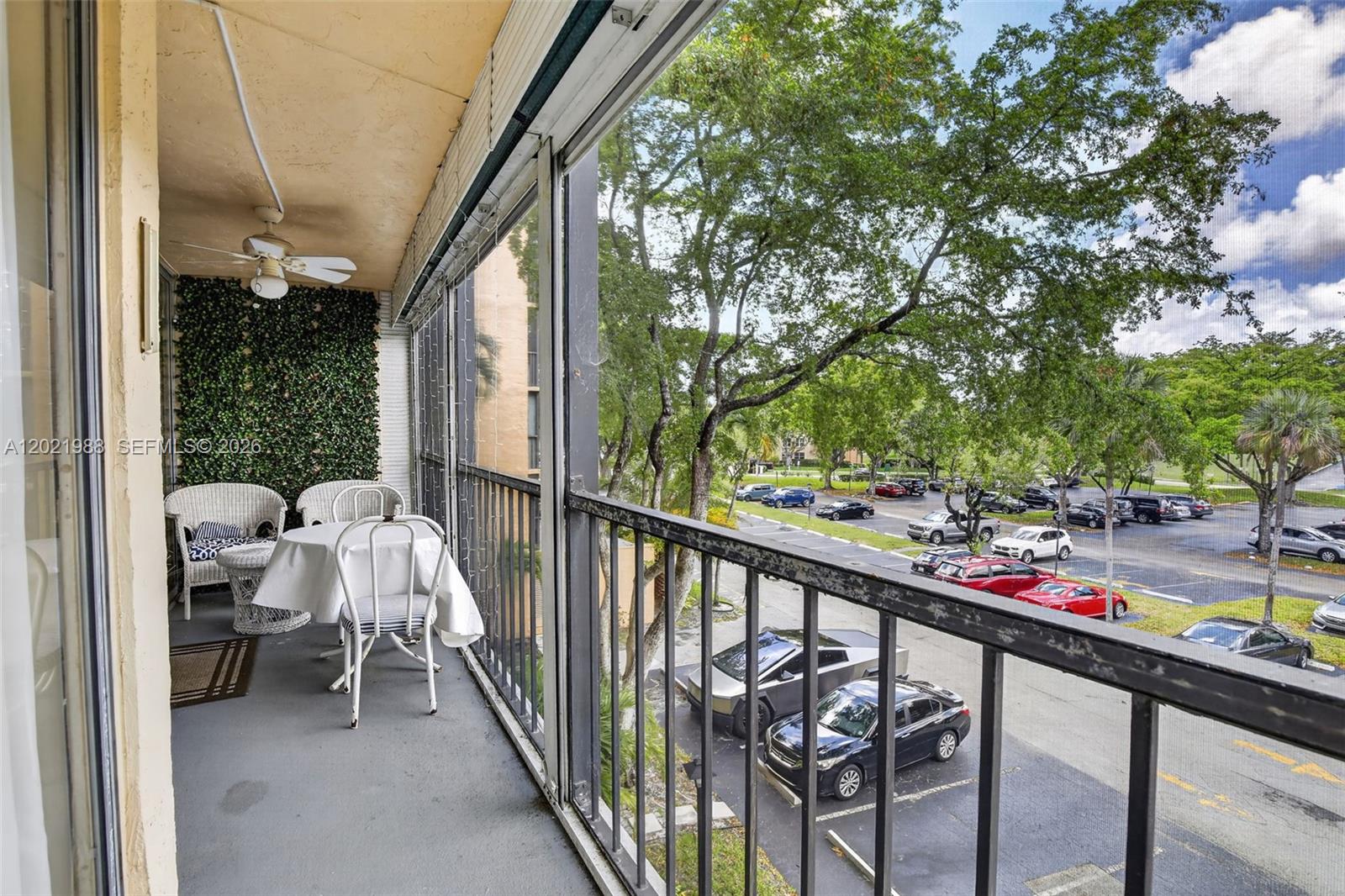 CONDOMINIUM 6 OF ENVIRON - Residential
