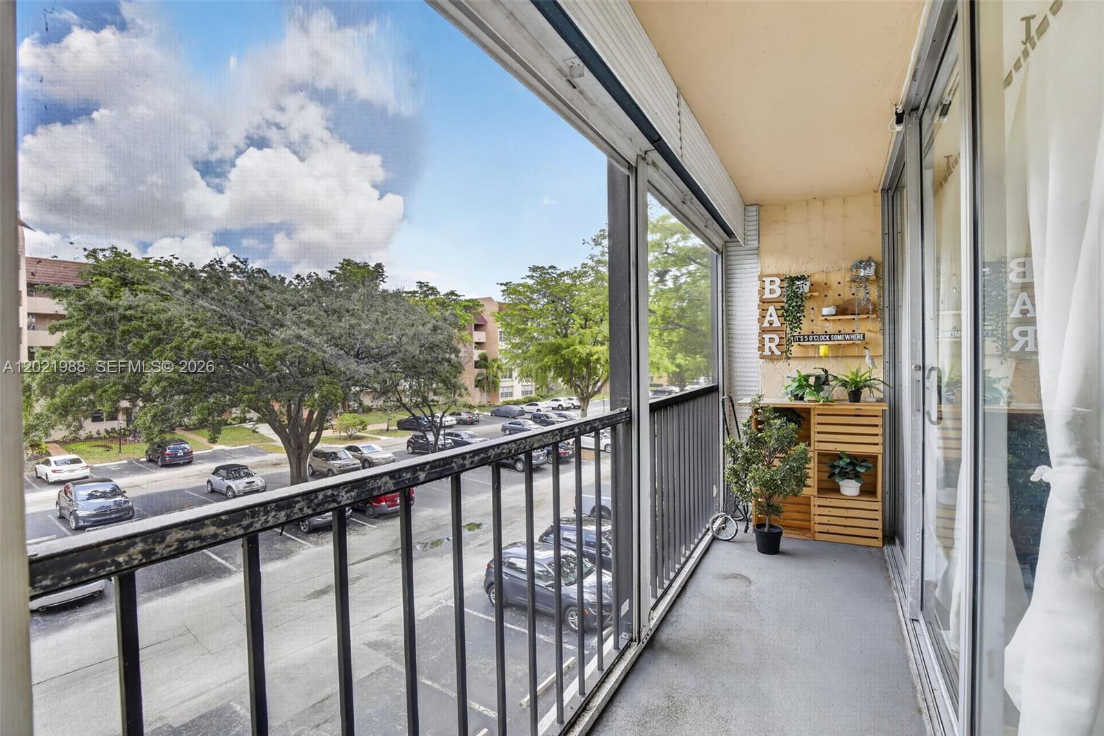 CONDOMINIUM 6 OF ENVIRON - Residential
