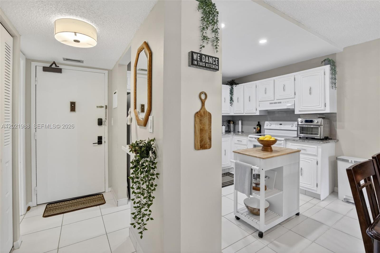 CONDOMINIUM 6 OF ENVIRON - Residential