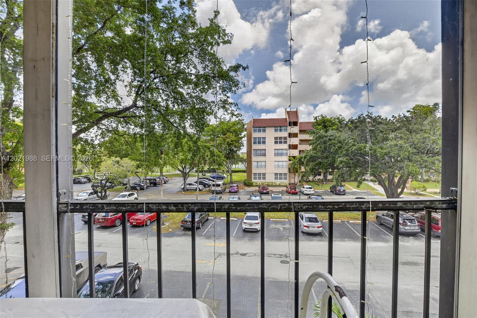 CONDOMINIUM 6 OF ENVIRON - Residential