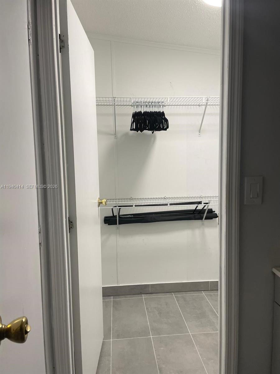 GATEWAY WEST CONDO - Residential