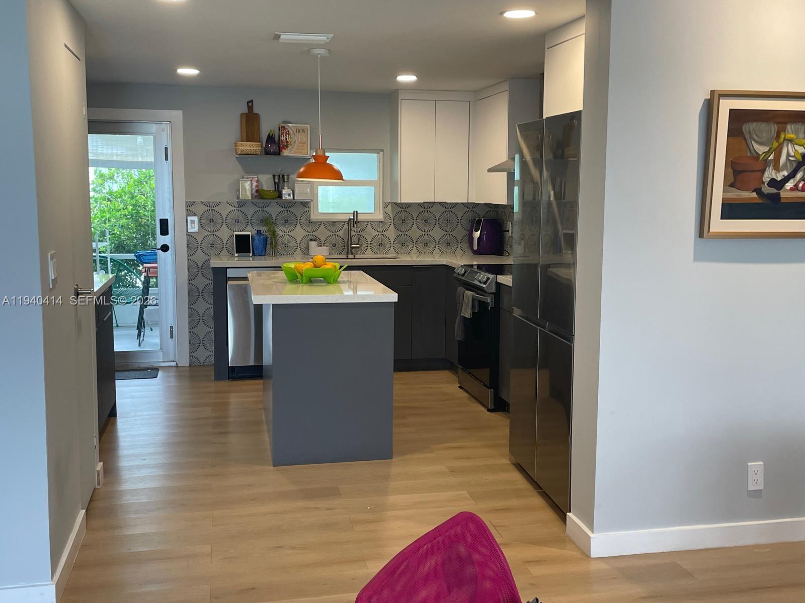 GATEWAY WEST CONDO - Residential