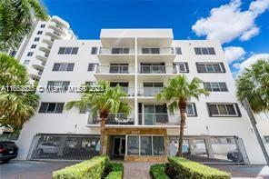 Welcome to this spacious 1-bedroom, 1.5-bath residence offering comfort, convenience, and style. Located in a well-maintained building on desirable West Avenue, this home features an inviting open layout, abundant natural light, and a private balcony perfect for enjoying the Miami Beach breeze.
Enjoy the convenience of an in-unit washer and dryer, a dedicated parking space, and a modern kitchen with ample storage. The generous bedroom provides a peaceful retreat with plenty of closet space and an en-suite full bath, complemented by a convenient half-bath for guests. Perfectly positioned just steps from Lincoln Road, Sunset Harbour, and the vibrant shops, cafes, and restaurants of South Beach, this home offers the best of Miami Beach living.
