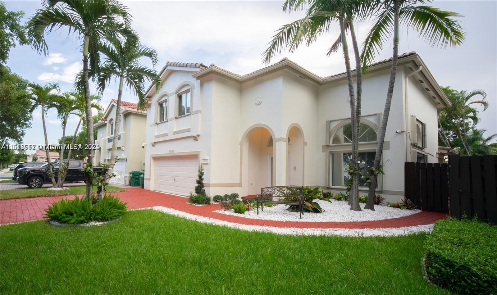 DORAL MEADOWS 1ST ADDN - Residential